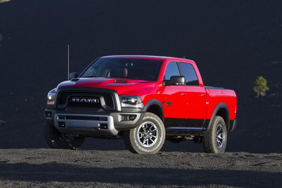  Dodge Ram 1500 Rebel 2015 года  (фото 50 из 54)